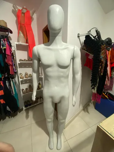 Manequins