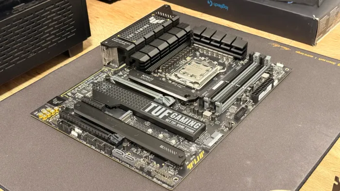 Kit upgrade Ryzen 9 7950X3D + x670E Plus TUF