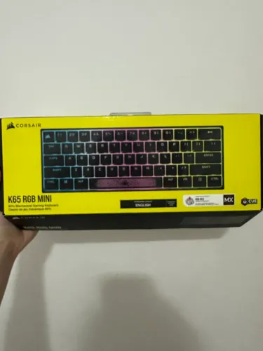 Teclado mecânico corsair k65 rgb mini