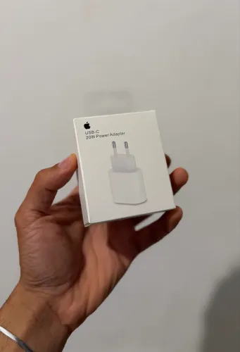 Fonte USB Tipo C - Carregador original Apple