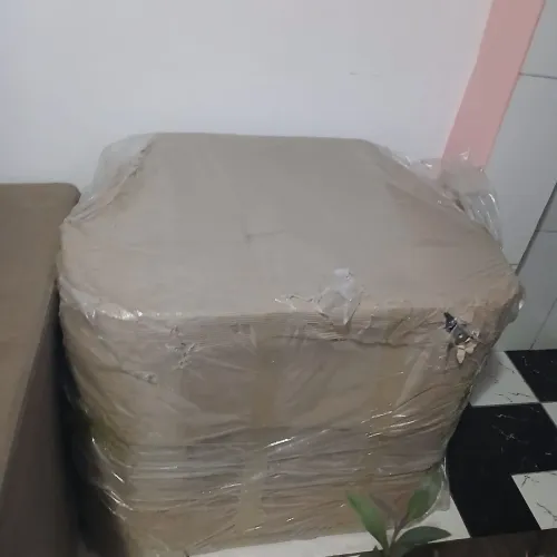 Vendo Kit poltrona mais puff, caixa fechada,embalado.Comprei e não consegui espaço p ele.