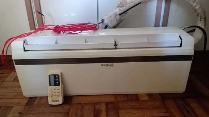 SPLIT AR CONDICIONADO 9000BTU QUENTE-FRIO 220v