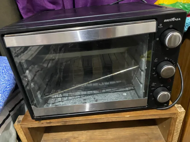 Vendo forno eletrônico funcionando Britânia 250 