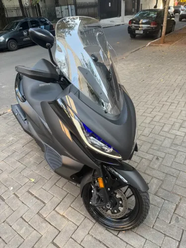 Zontes E350 - 24/25 - 5200km apenas