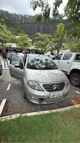 Citroen C3 GLX 1.4/ GLX Sonora 1.4 Flex 8V 5P 2012