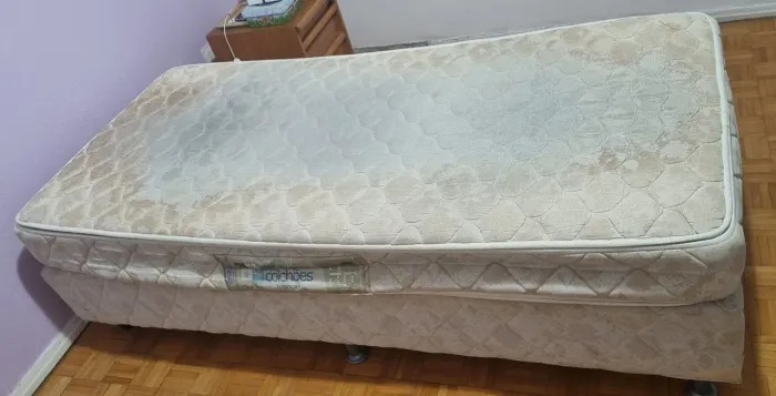 Cama box solteiro XL usada