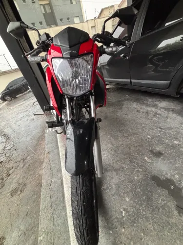 Titan 160