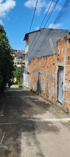 Vendo casa e Terreno