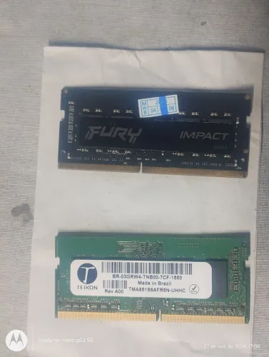 Vendo 2 memória ram DDR4 1 com 8GB e a outra com 4GB DDR4