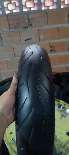 Pneu dianteiro Pirelli diablo Rosso 120 70 17
