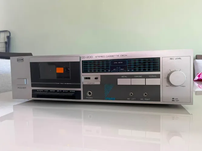 Para coleccionador CassetevDeck Stereo CCE CD 200