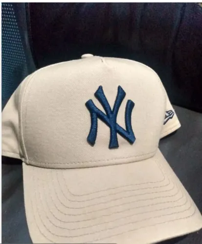 Boné New Era 