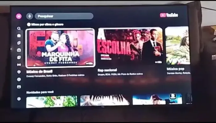Vende-se televisão nova com nota fiscal 