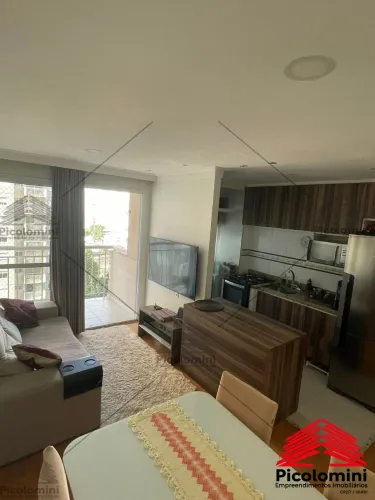 Apartamento à venda Barra Funda, 2 quartos, sala com sacada, 1 banheiro, 1 vaga, depósito,