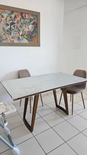 Mesa retangular madeira com 4 cadeiras