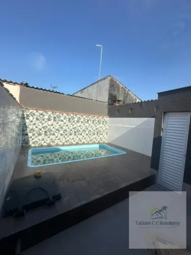 Casa a venda com piscina e mobiliada a 600 metros da Praia em Itanhaém!!!!