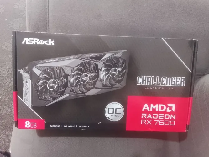 Placa de Vídeo RX 7600 AsRock Challenger 8GB *NOVA, LACRADA E NA CAIXA*