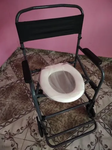 Cadeira de rodas para banho