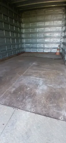 Vendo ou troco baú por carroceria 
