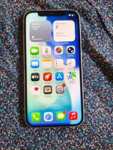 iPhone 12 impecável