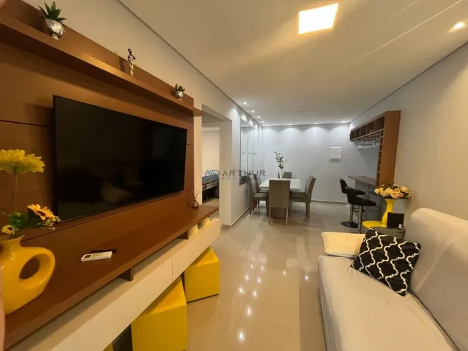 Apartamento à venda no Centro de Mongaguá, mobiliado, vista mar e churrasqueira