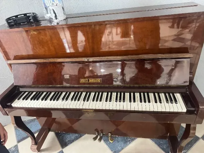 Piano Usado