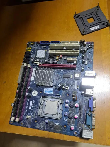  Vendo Placa mãe em perfeito estado
