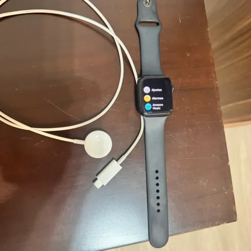 Apple Watch SE 2ª geração - 44mm (GPS + Celular)