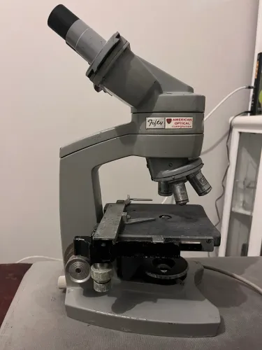 Microscópio Fifty Americal Optical 