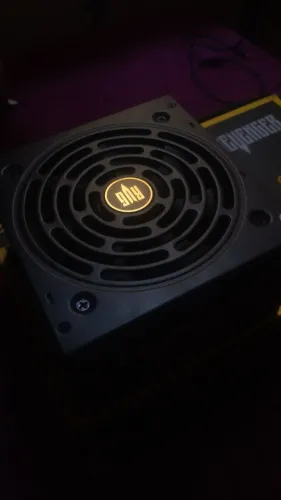 Fonte genérica 650w 80plus gold Full modular