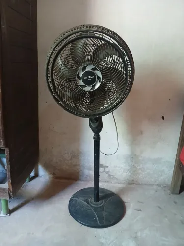 Ventilador de Coluna Britânia Turbo - R$ 70