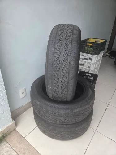 Pneus 255/55 R20 Pirelli