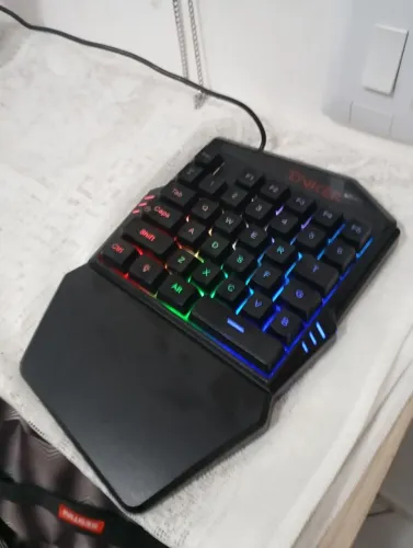 Teclado de uma mão 28%