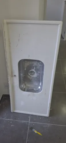 Pia de Mármore Sintético com Cuba de Inox ?
