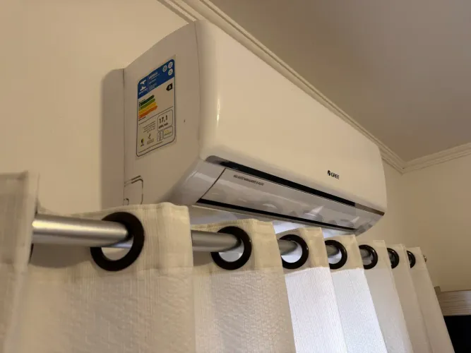 Ar condicionado da gree 9 btus semi novo por 1.350