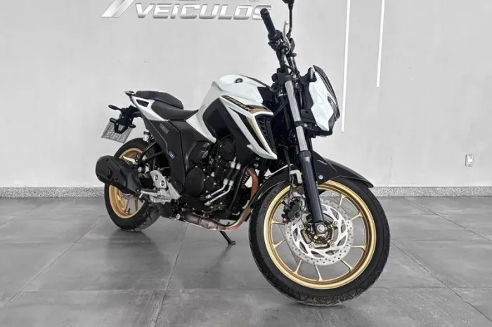YAMAHA FZ25 250 FAZER FLEX 2025