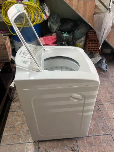 Máquina Electrolux 12kg de Lavar