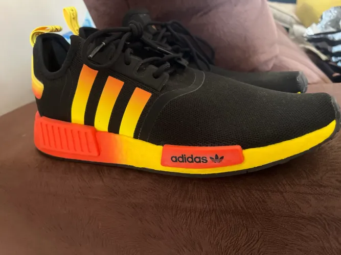Tenis Adidas NMD R1 Original F