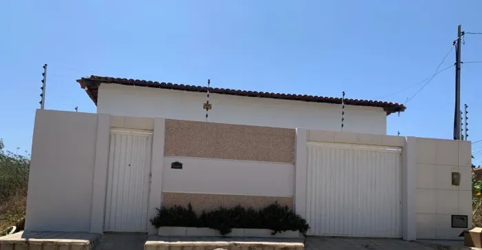 Linda casa em Monteiro - PB