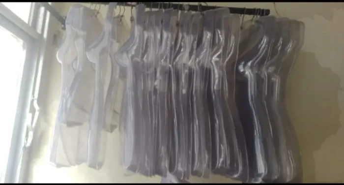 Arara de roupas, cabideiro ,manequim