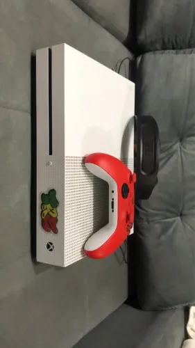 XBOX ONE S 1TB