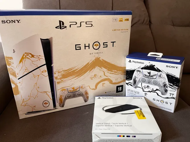 PlayStation 5 edição Ghost of yotei