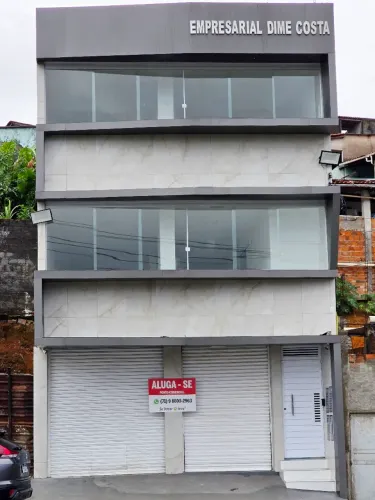 Alugo salas comerciais para loja ou evento