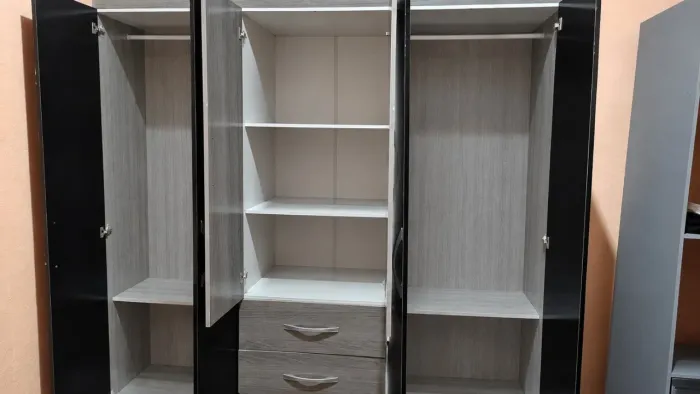 Guarda roupa casal