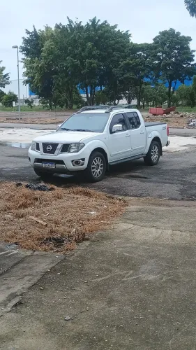 Nissan Frontier SL CD 4X4 2.5tb Diesel AUT 2014