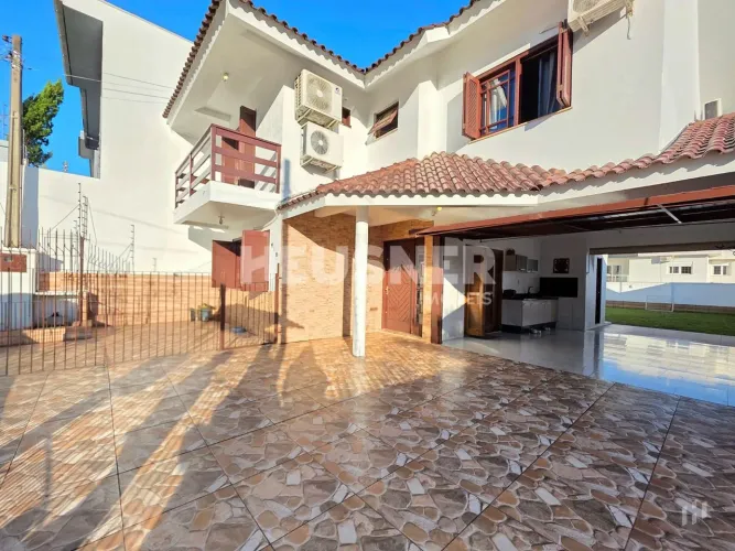 Casa com 4 dormitórios à venda, 158 m² por R$ 840.000,00 - Hamburgo Velho - Novo Hamburgo/