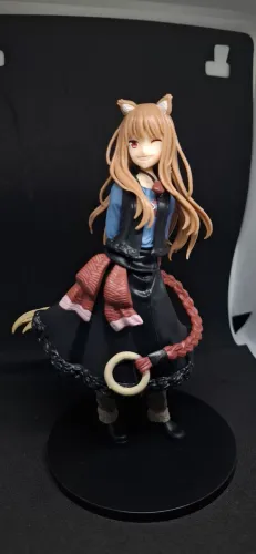 Action Figures Holo (Ookami to Koushinryou).