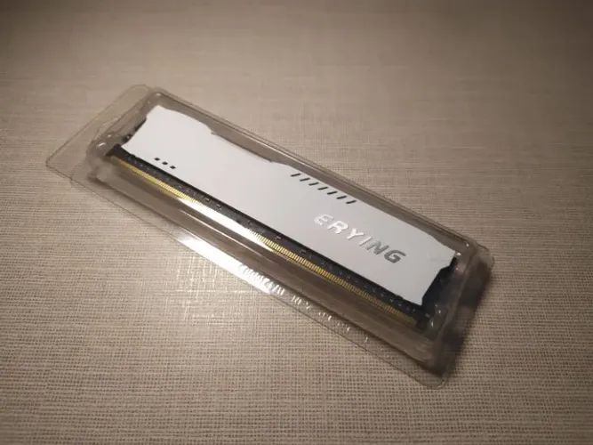 Memória RAM DDR4 16GB 3200MHz CL19 - SK Hynix