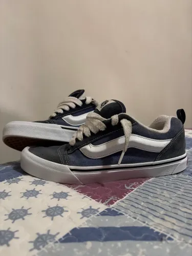 Vendo vans Knu School
