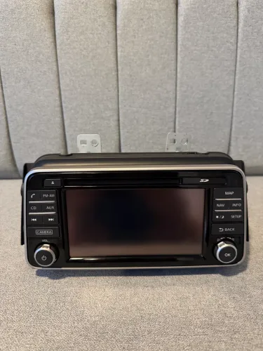 Vende-se multimídia Nissan Kicks original funcionando perfeitamente sem nenhum detalhe